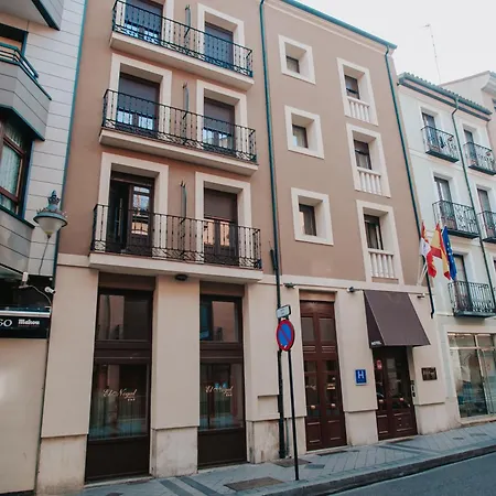 Hotel El Nogal